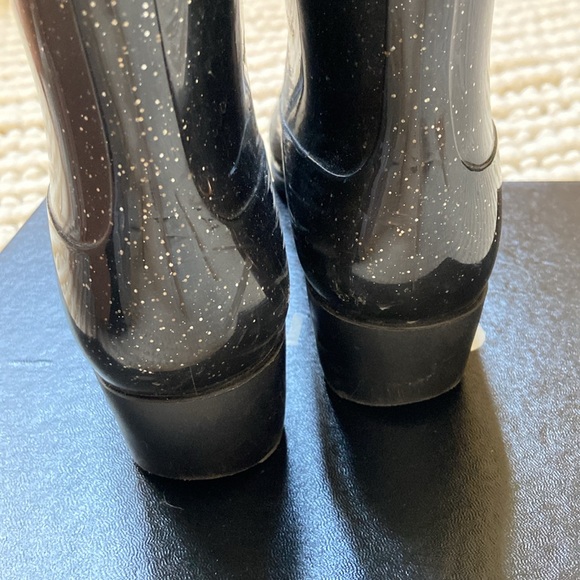 Chanel Glitter Camellia Rainboots - Picture 6 of 7